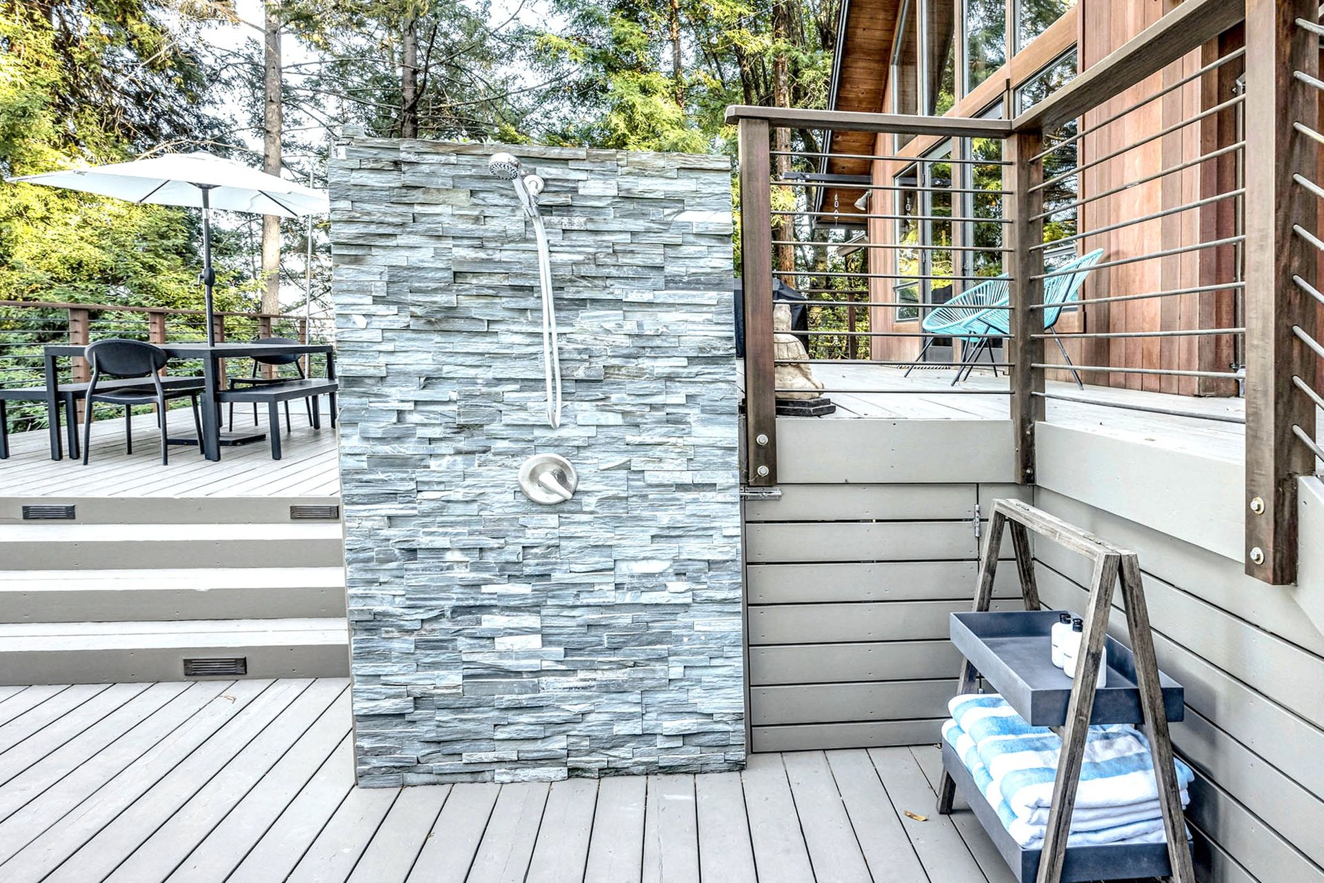 Casa de Lucca wood deck with lounge seating